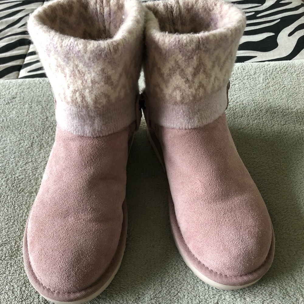 UGG Australia Saela Icelandic Wool Knit Cuff Boot